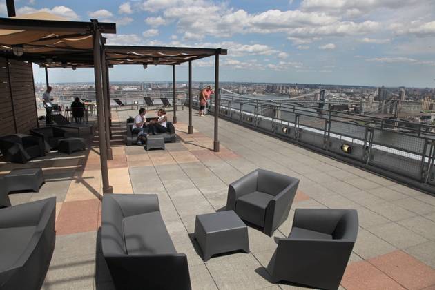 2 Bedrm Penthouse with NW Exposure/Views in Financial District
