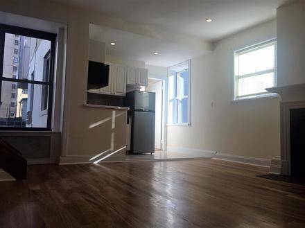 Amazing 2 Bed/1 Bath - Elevator Building - Prime Murray Hill Location - Private Terrace
