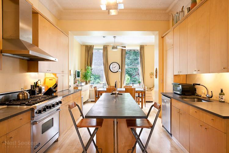 Huge price reduced again to sell - Town house in Carroll Garden