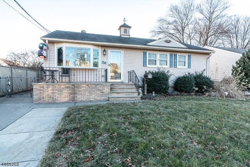 Cozy 3 Bedroom Ranch Style Home