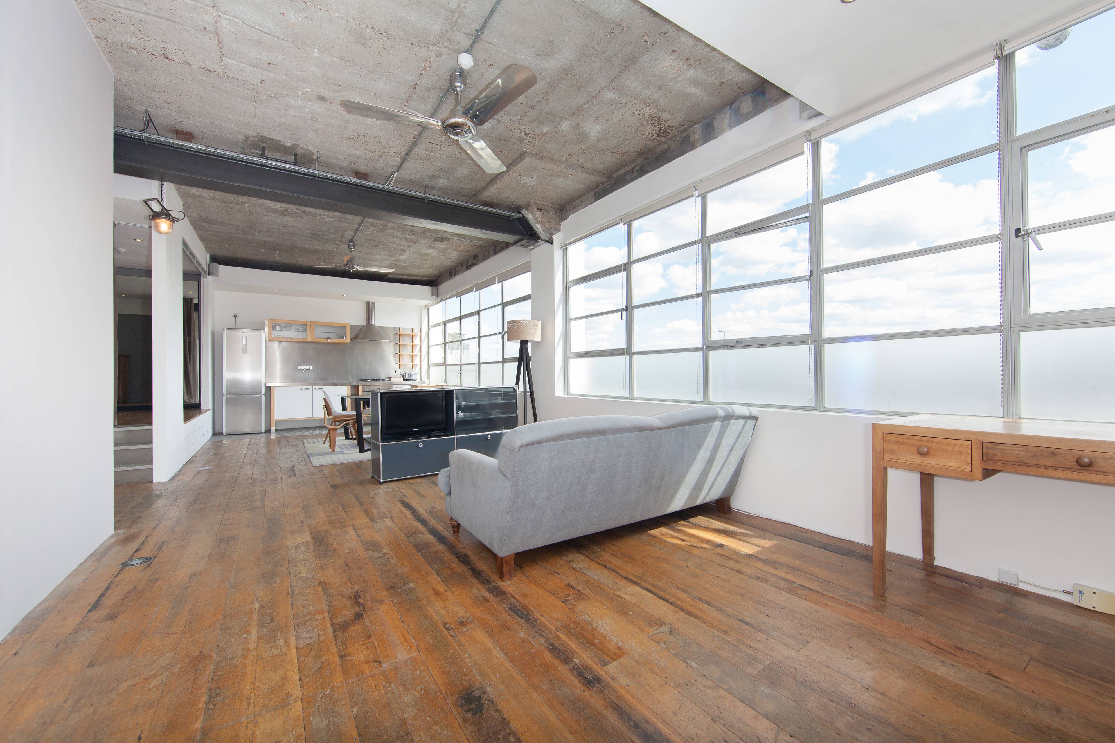 Authentic Factory Loft - The Canal Building, N1