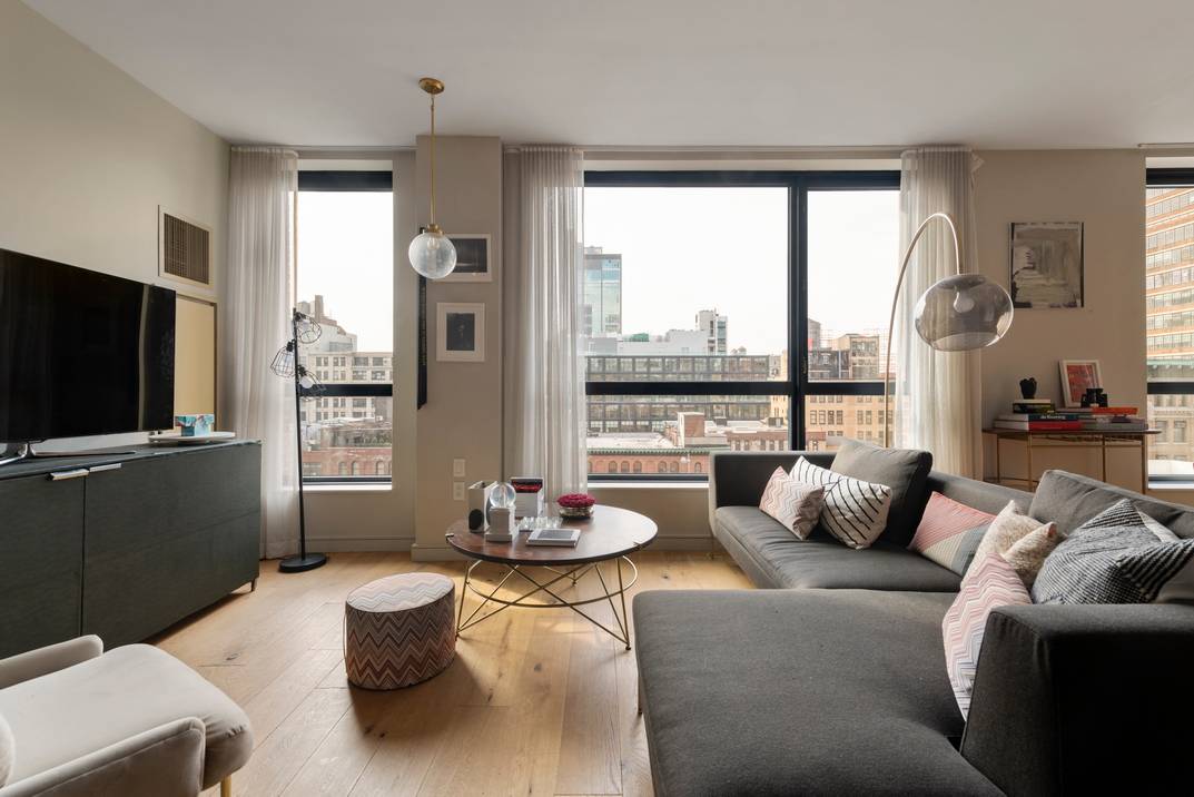 1 Bedroom with Private Cabana for Rent in Chelsea!