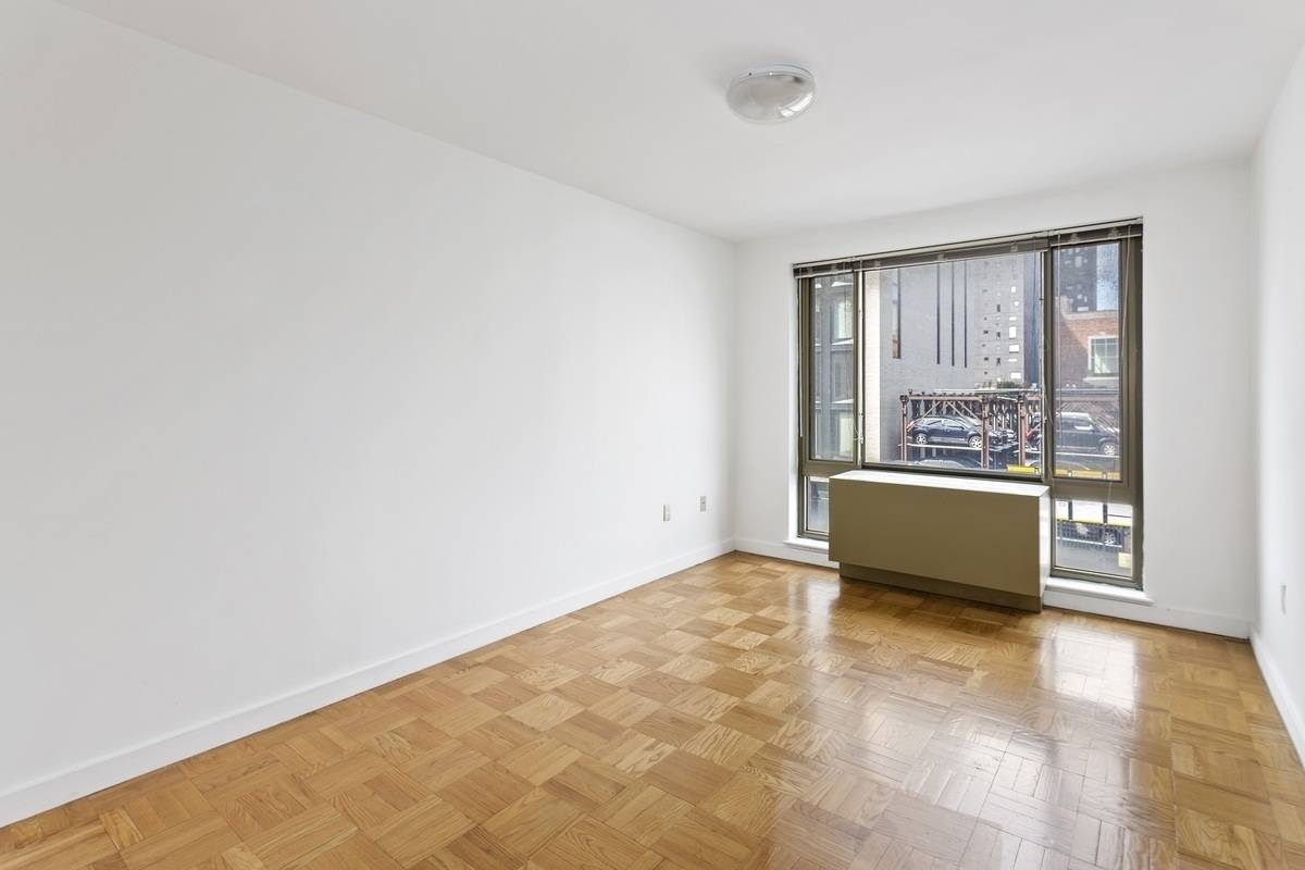 Convertible 2 Bedroom - Luxury Rental Building - Elevator/Laundry - Heart of Chelsea + Meatpacking
