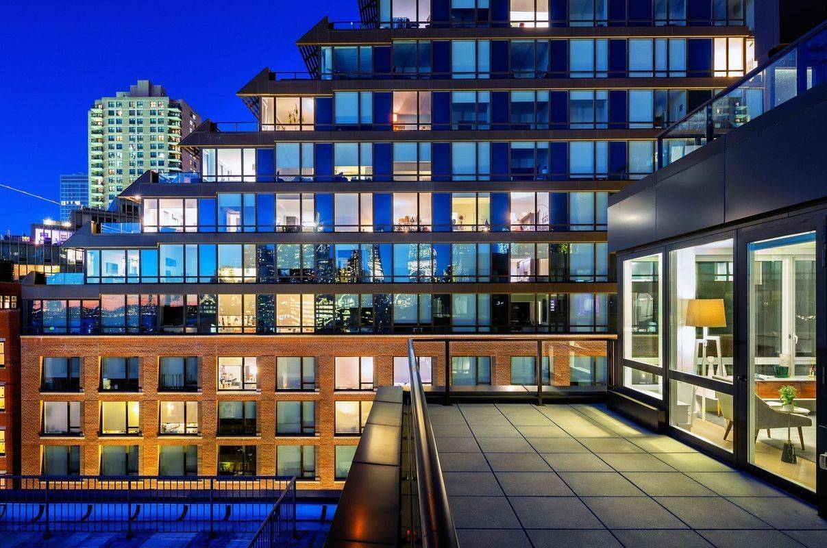 Luxurious 1 bedroom in Hell's Kitchen !!!