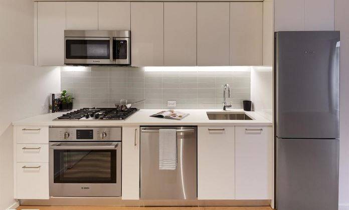 NO FEE! Generously proportioned studio, one bathroom with North views. Don't Miss Out!
