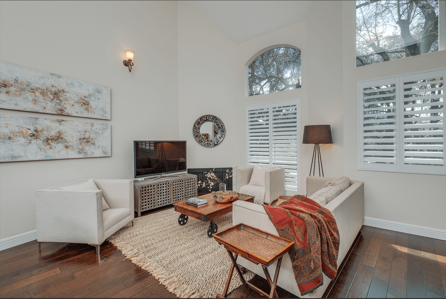 Gorgeous Penthouse in Sherman Oaks
