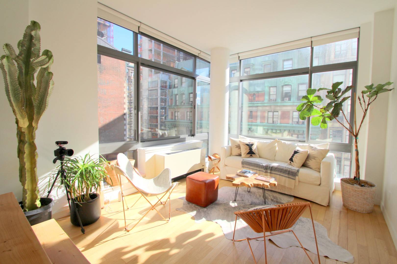 Bright Fifth Avenue Corner 1 Bedroom