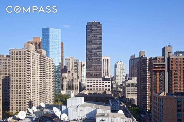 Step into this gorgeous Duplex Penthouse 3 bedroom 4 bathroom offering a large living space and customized finishes.