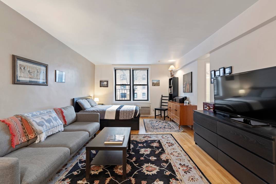 Charming South Facing Studio Where Gramercy Meets Kips Bay