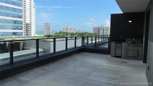 Right in the heart of Brickell enjoy this beautiful 1 bedroom / 1 bathroom unit with an oversized balcony/terrace including a BBQ in Echo Brickell