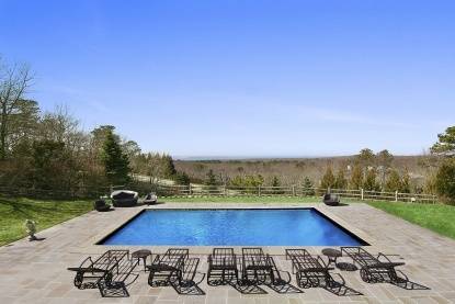 MAGNIFICENT WATER MILL HOME