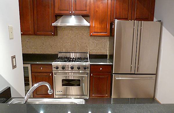 2 Bedrooms, 2 Marble Baths with Whirlpool Jacuzzi Tubs on the Upper Westside, Newly Renovated!! Hardwood Floors, PreWar High Ceilings, Marble Counter tops, Mosaic tile back Splash in the kitchen and English Oak Molding Throughout.
