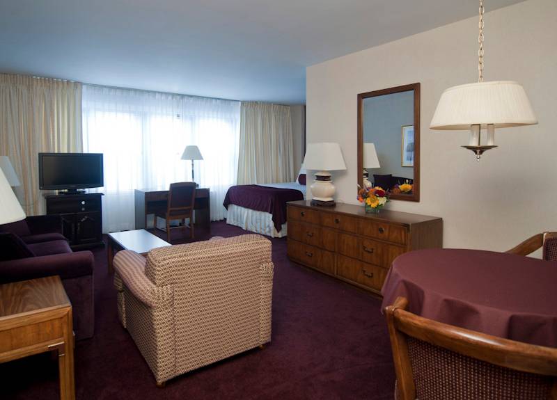 *NO FEE* Furnished Alcove Studio in Midtown