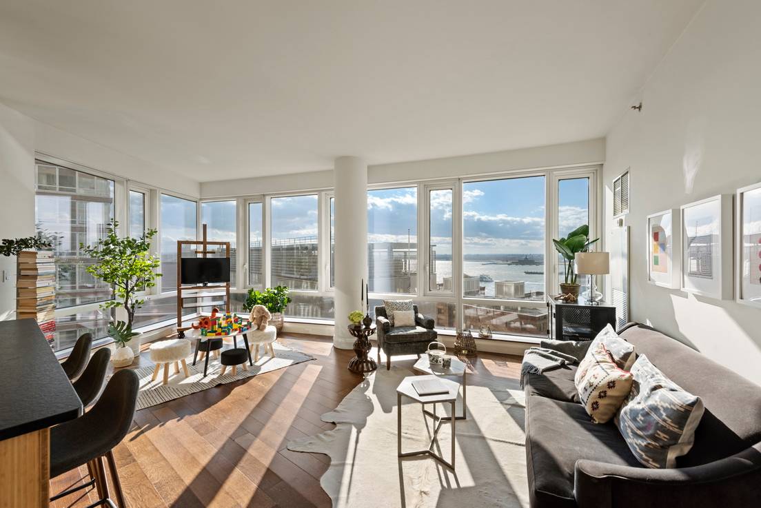Water View, West Facing, 3 Bedroom, 3 Bathroom at Visionaire