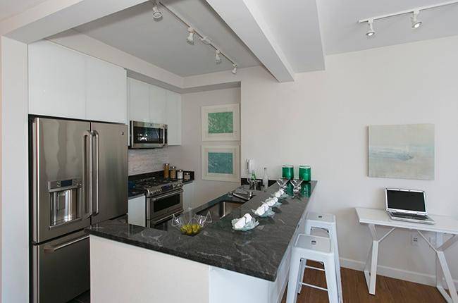 Manhattan, Upper West Side, For Rent, Studio, Rental, Apartment, West 62nd Street, 24 Hour Security Guards, Elevator, Fitness Facility, Garage, Garden, Green Building, Laundry Room, Pool