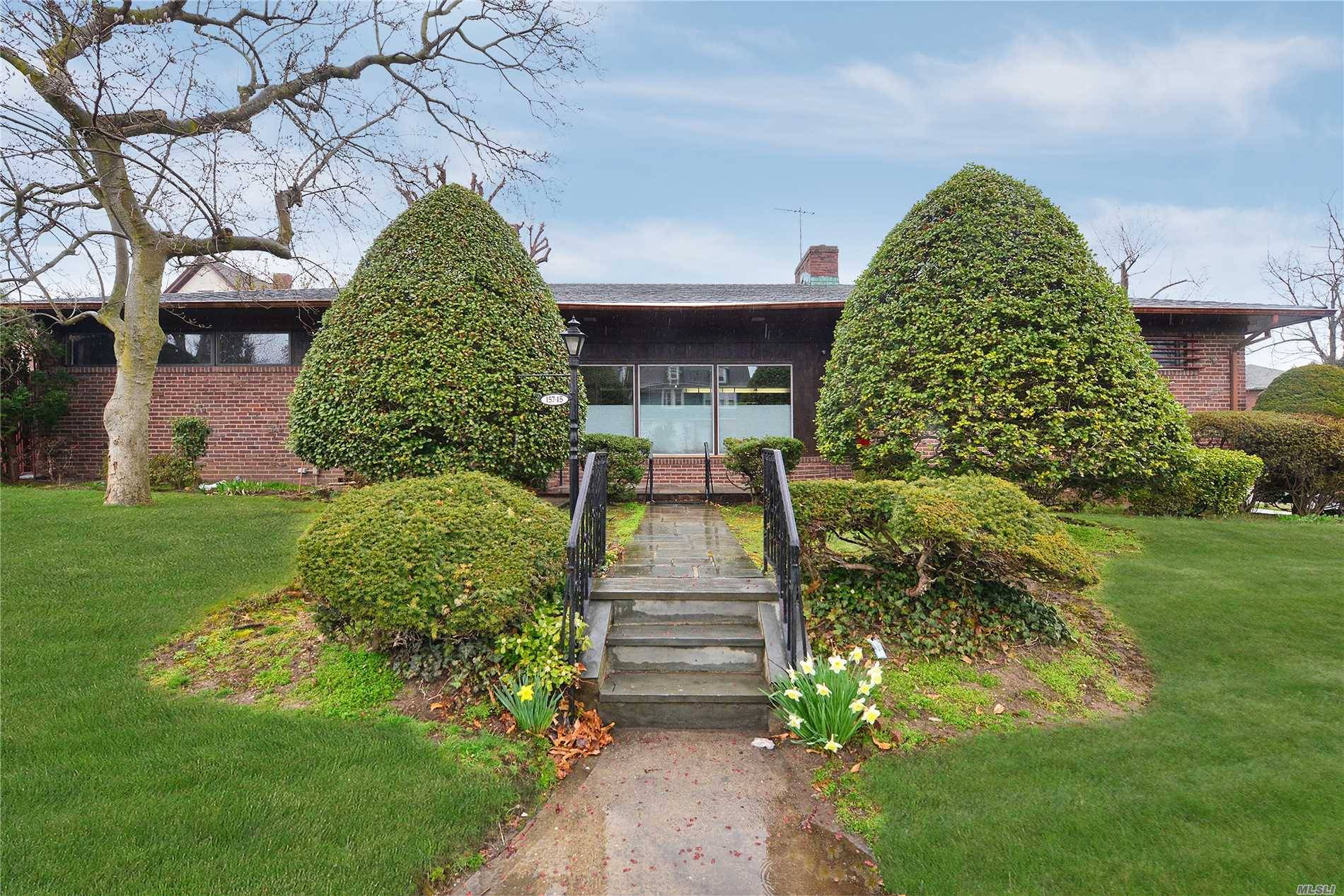 This is a rare find Sprawling California Ranch style home in prime North Flushing neighborhood.