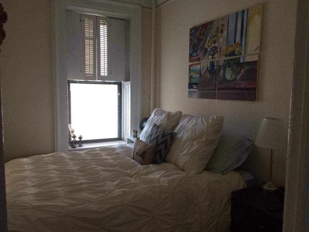 JUNE 1rare brownstone 1 bed w bright views down Lexington ave1 bedroom with Fireplace, high ceilings, walk in closet and2 easy flights up in a Gorgeous well maintained Brownstone.