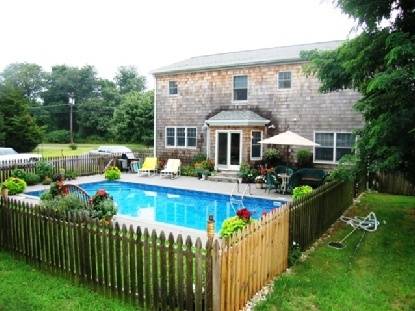 4 BEDROOM CAPE EAST HAMPTON NORTH