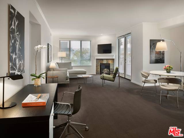 Luxury Two Bedroom Penthouse Extended Stay in Beverly Hills