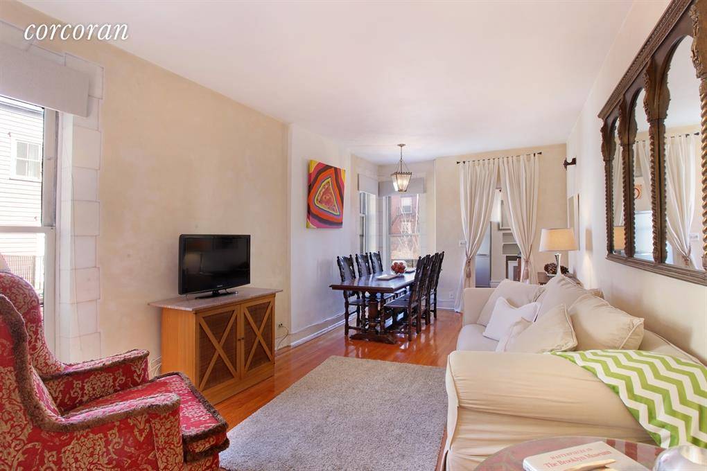 This hidden gem is just 5 minutes from bustling Manhattan.