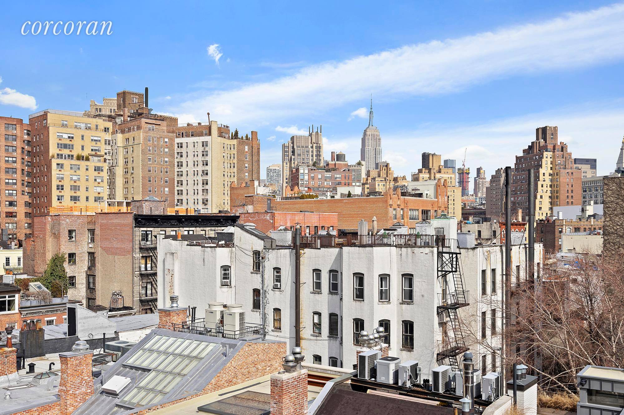 Its all about views, light, and the perfect West Village location !