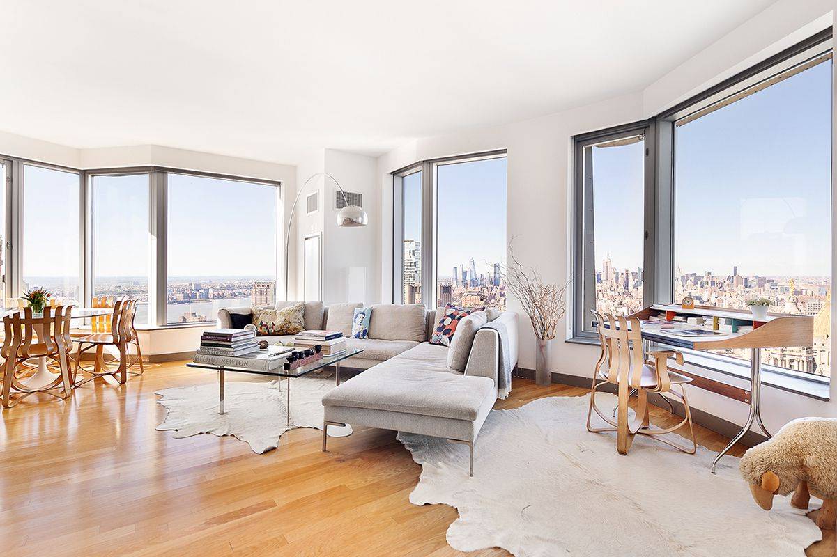 NEW TO THE MARKET!! Beautiful Two Bedroom Two Bath On The 54th Floor of a Luxury Full Service Building in The Heart of FIDI!!!