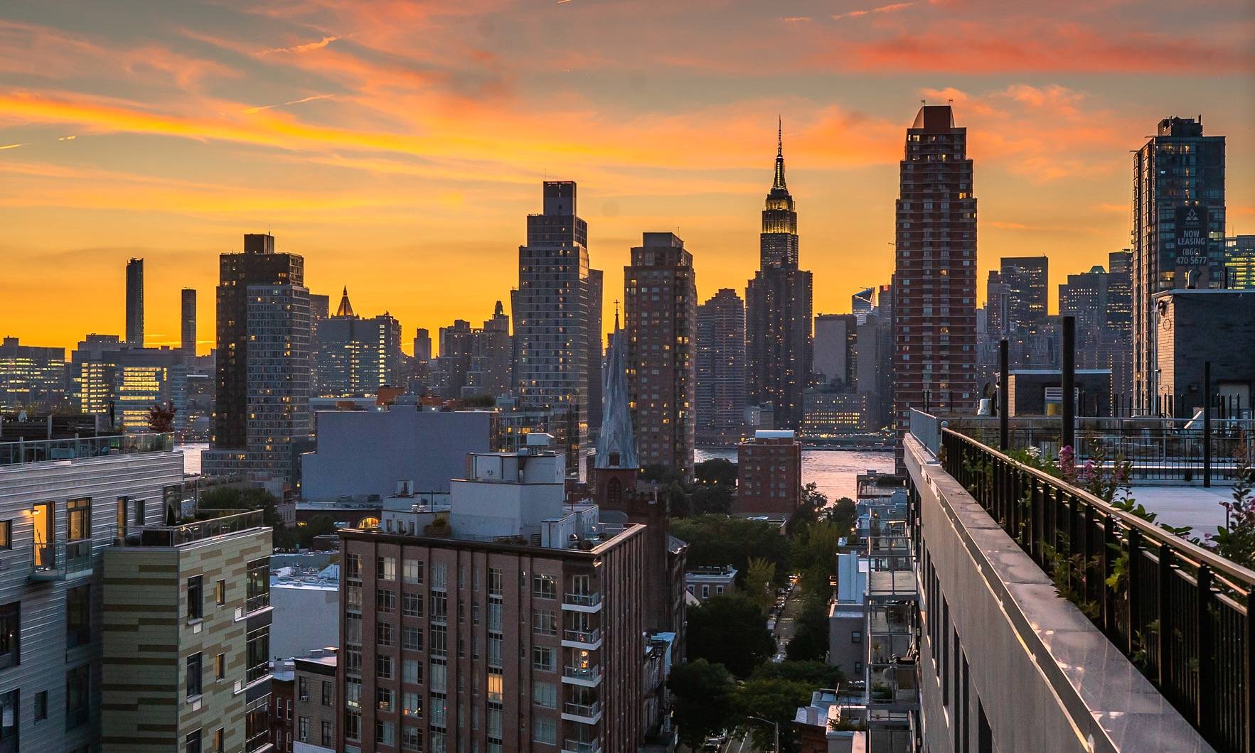 Hunters Landing South Facing One Bedroom w/ Great Views, Balcony & W/D- 3 Months Free