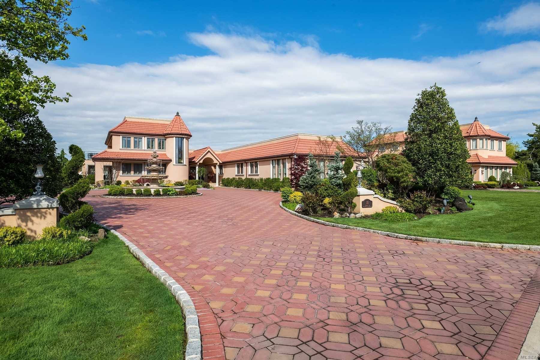 This magnificent newly renovated 8 bed 7.