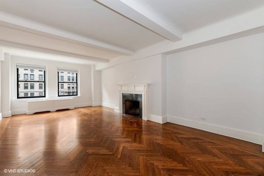 High Society Living on Quiet Park Avenue  Huge 2500sf  4 Bedroom/ 3 Bedroom Plus Maid's Carnegie Hill Upper EastSide