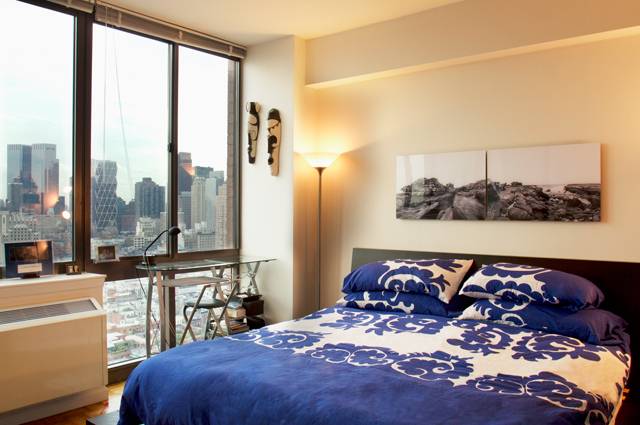 MIDTOWN WEST****NEWLY RENOVATED ONE BEDROOM****HALF-COURT BASKETBALL COURT, 2,000 SF SUN DECK