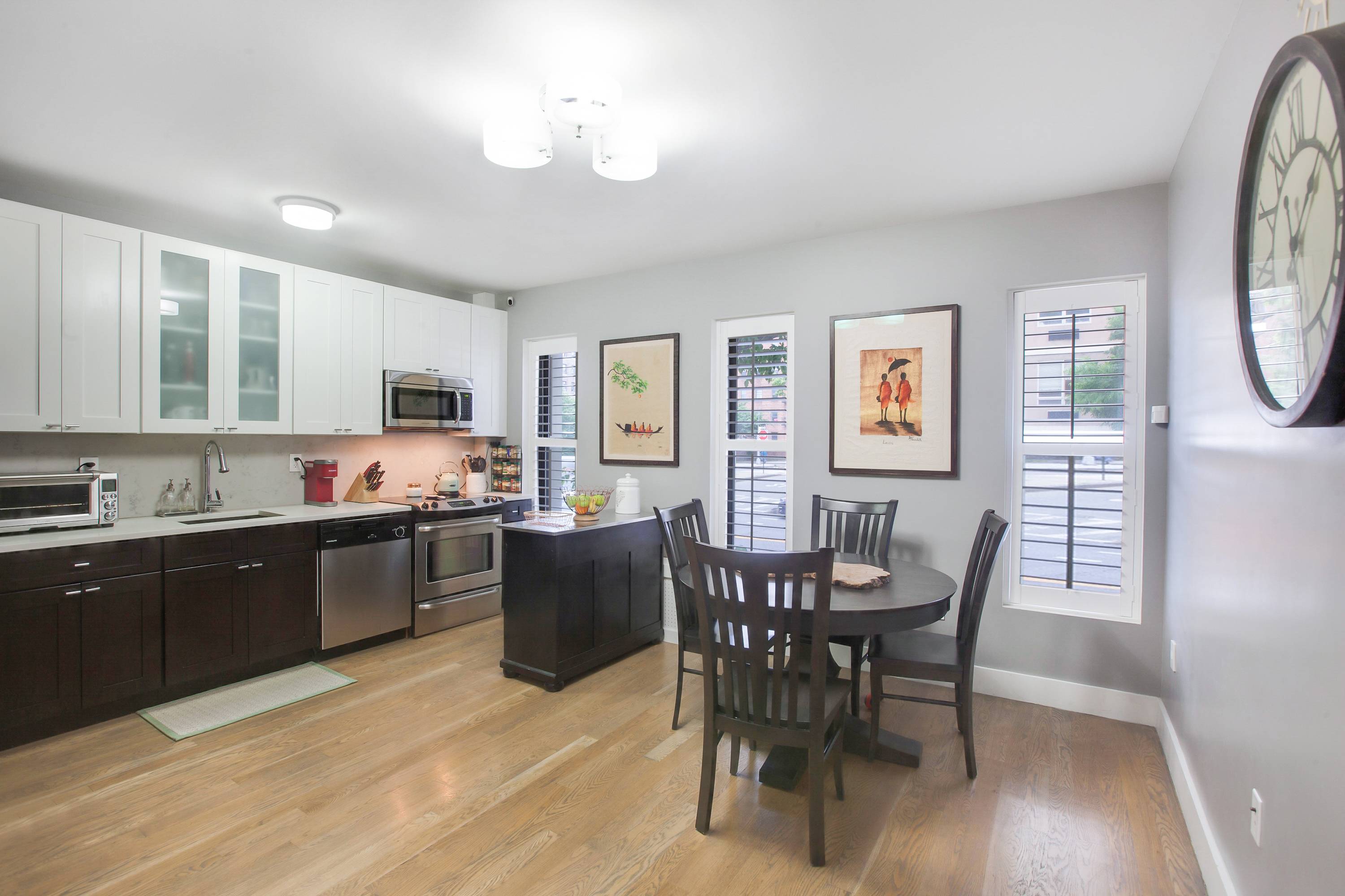Sunny Two Bedroom One And A Half Bath  Duplex Maisonette With Outdoor Space And Over 1600 Square Feet Of Living