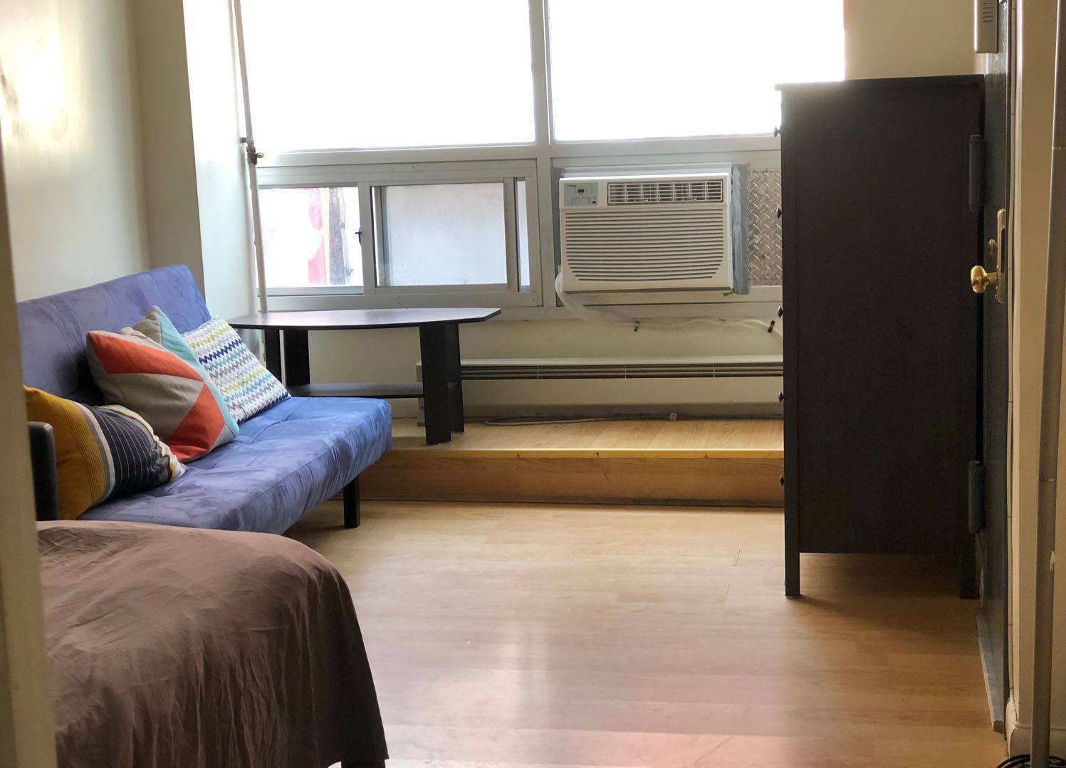 Two Huge Bedroom  in Chinatown