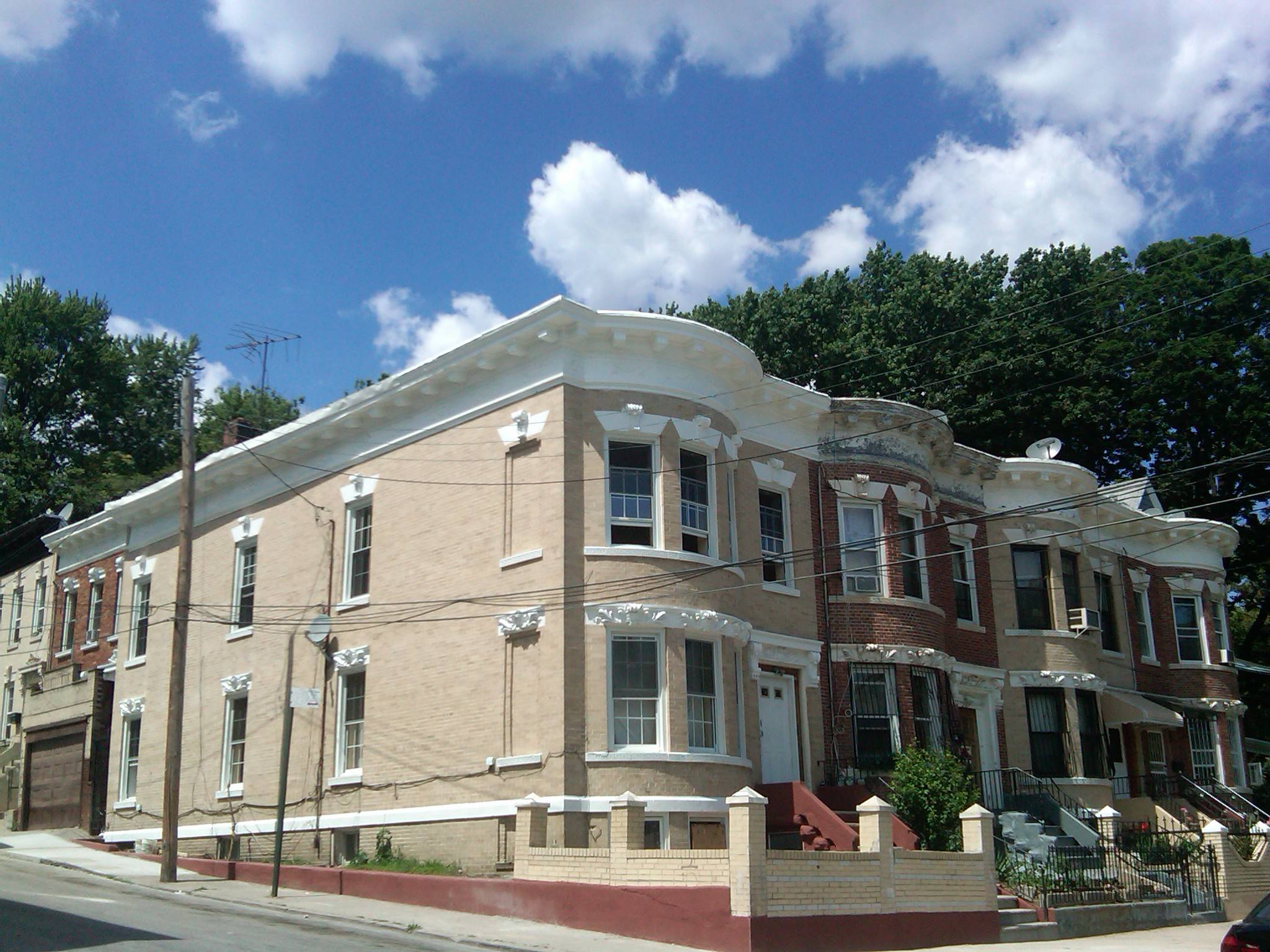 **LUXURY RENOVATED PRIVATE 2  FAMILY CORNER BRICK HOUSE IN CYPRESS HILLS ~  BROOKLYN NY FOR SALE ~ PRIVATE GARAGE ~ A MUST SEE!**