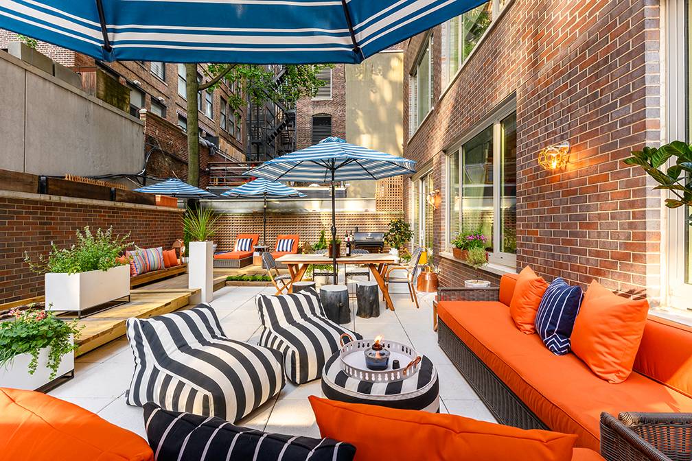 Exquisite Two Bedroom Chelsea Condo With Huge Garden