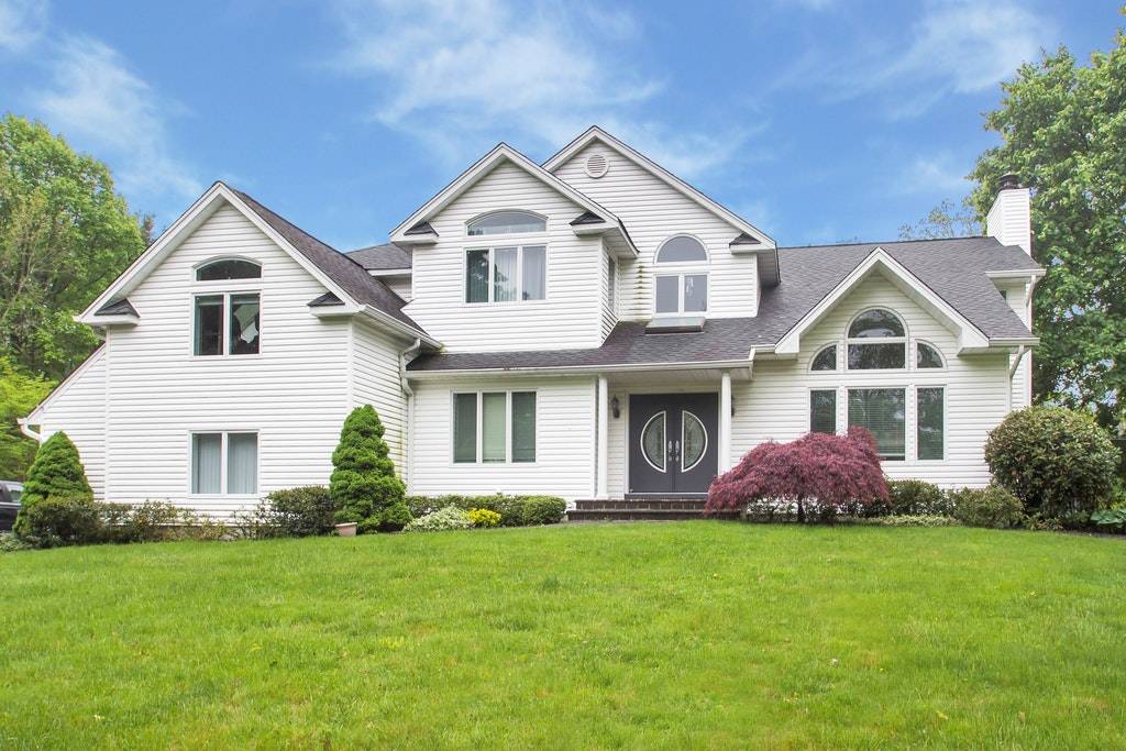 Elegant Custom Built Post Modern in Dix Hills