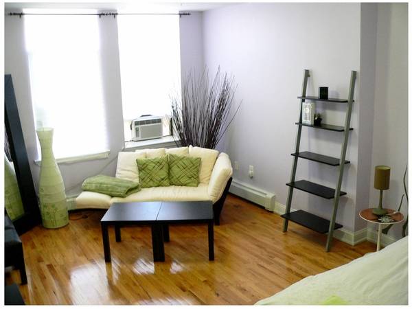 Manhattan Real Estate, Elegant Uptown living, Manhattan Homes, Very spacious Loft/studio
