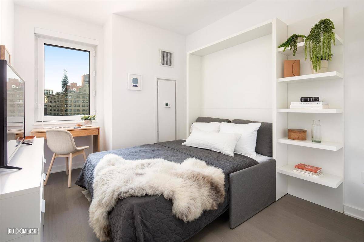 Spacious 3Bed/2Bath Move-In Ready Rental Unit in Prime LIC! No Fee!