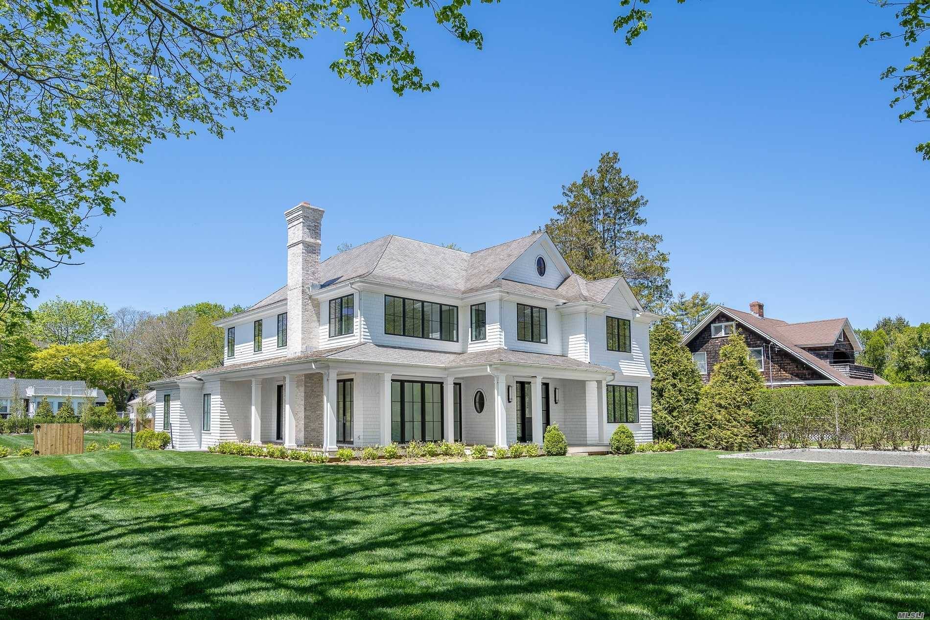 Beautifully crafted and thoughtfully planned, this recently completed new home in Southampton Village provides the latest in features, amenities, finishes and technology.