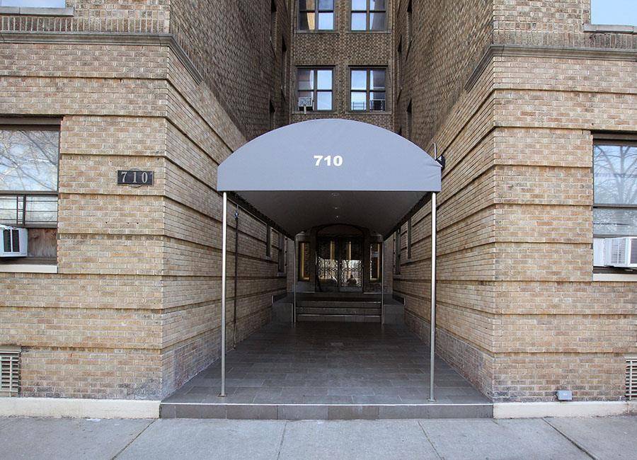 710 Riverside Drive is a luxury prewar building offering elegantly renovated one, two, and three bedroom apartments.