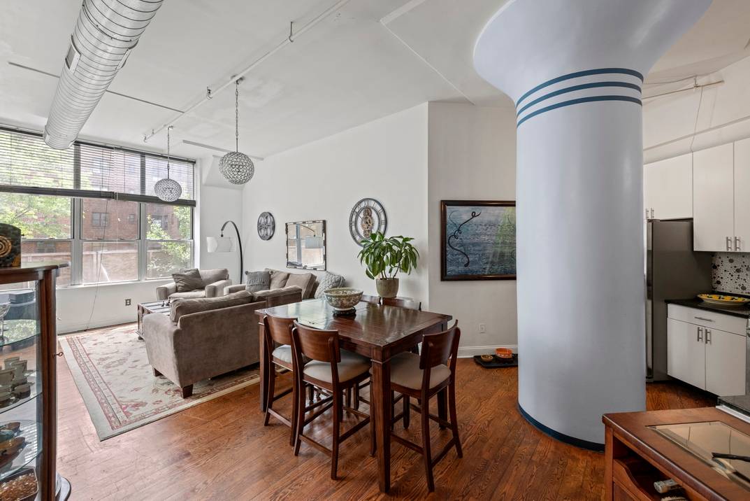 Furnished One Bedroom Condo in Downtown Brooklyn with Private Closet, Jacuzzi Tub and Beautiful Hardwood Floors!
