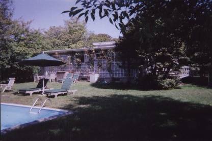 Amagansett South of The Highway. Minute walk to Village & Ocean   Amag South
