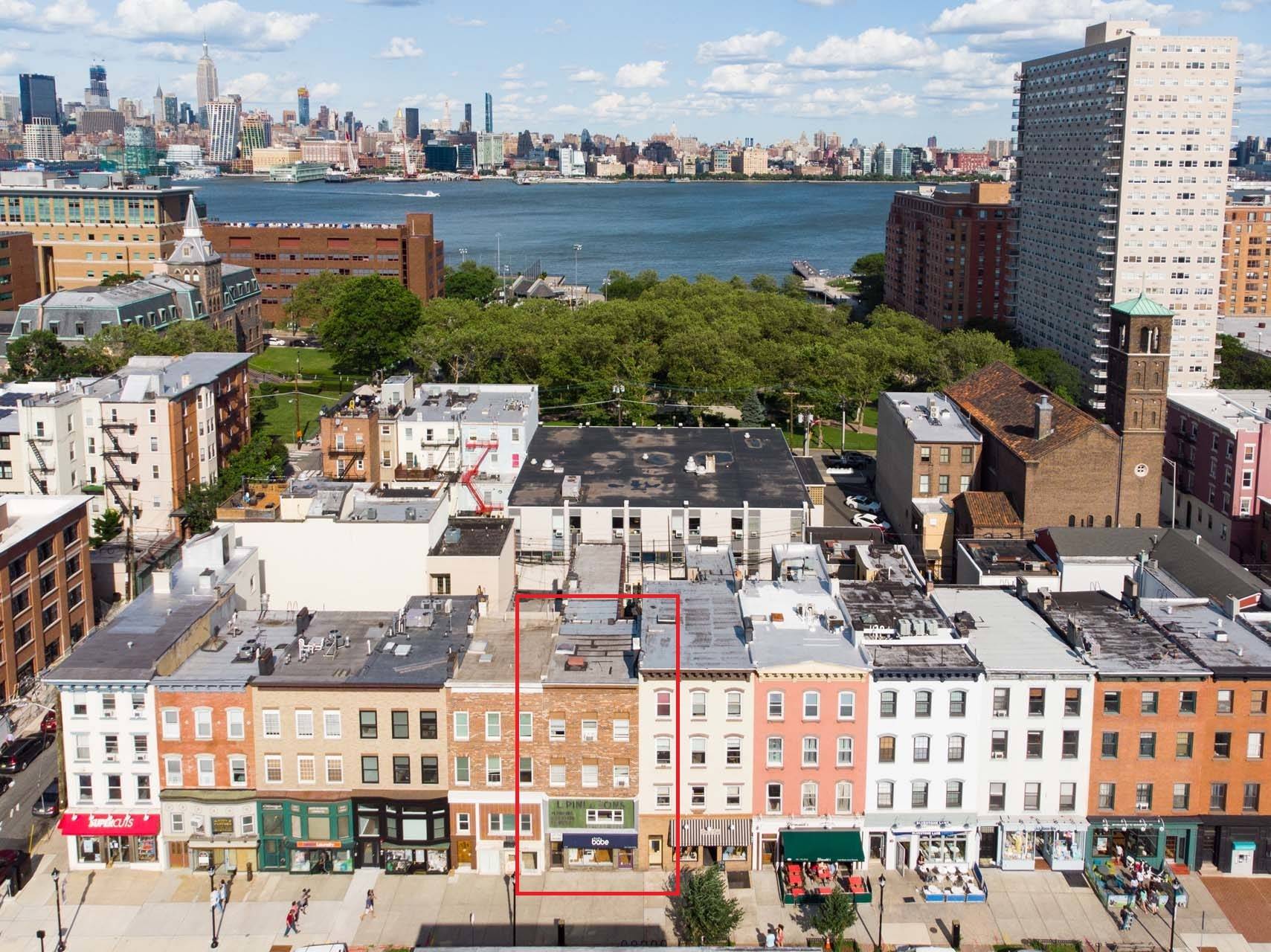 Washington St in Hoboken: Commercial and Residential Property