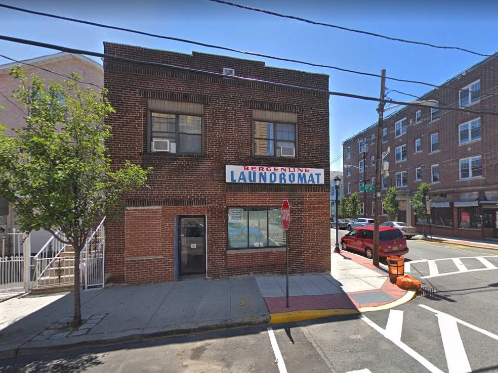Corner Retail + 1 family on busy intersection, Union City NJ