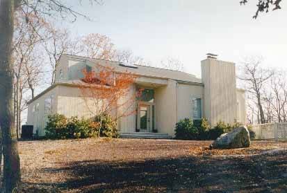 Pristine Contemporary with Pool East Hampton Northwest