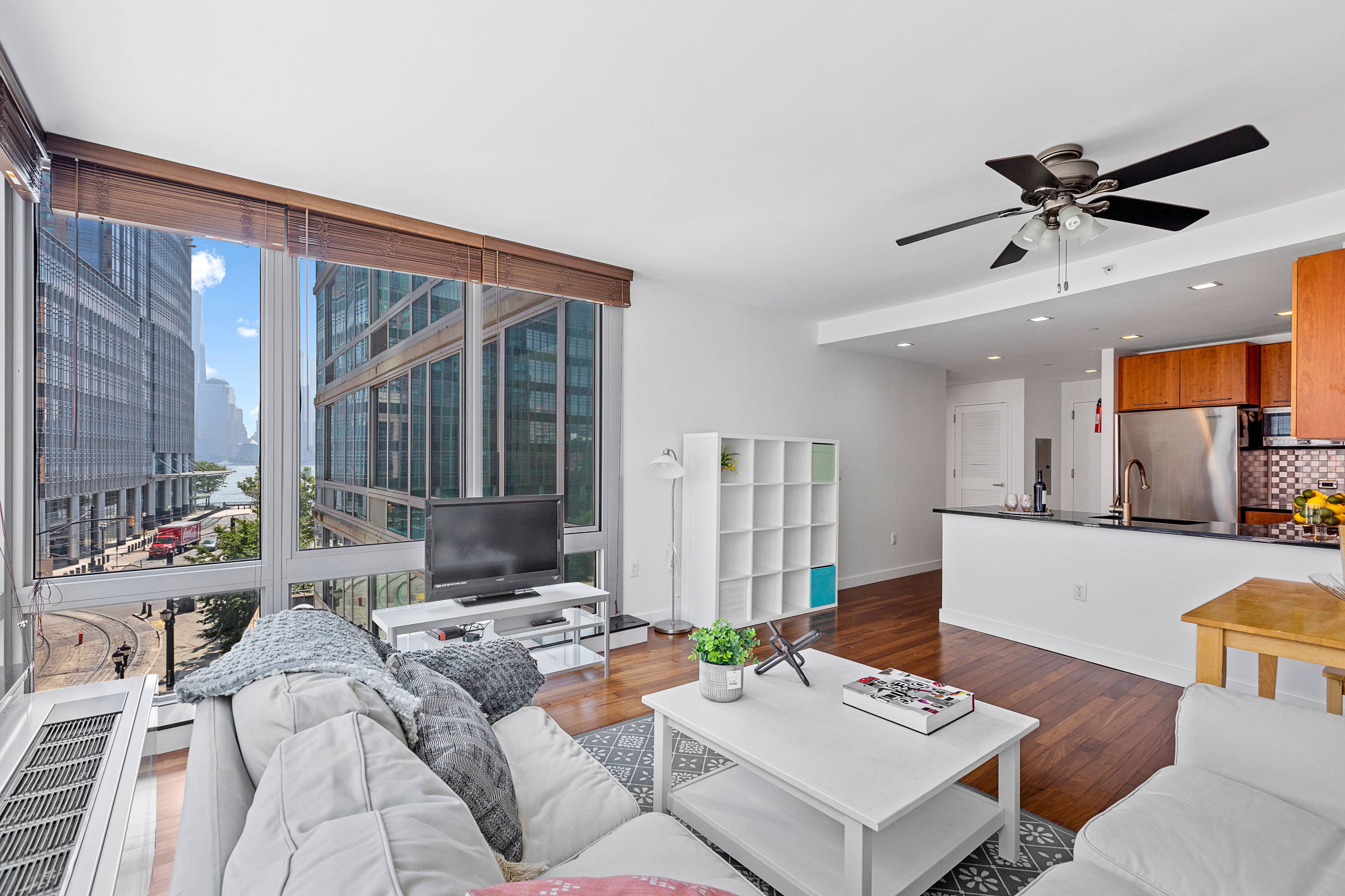 Luxurious 1BR/1BA at Liberty  Terrace