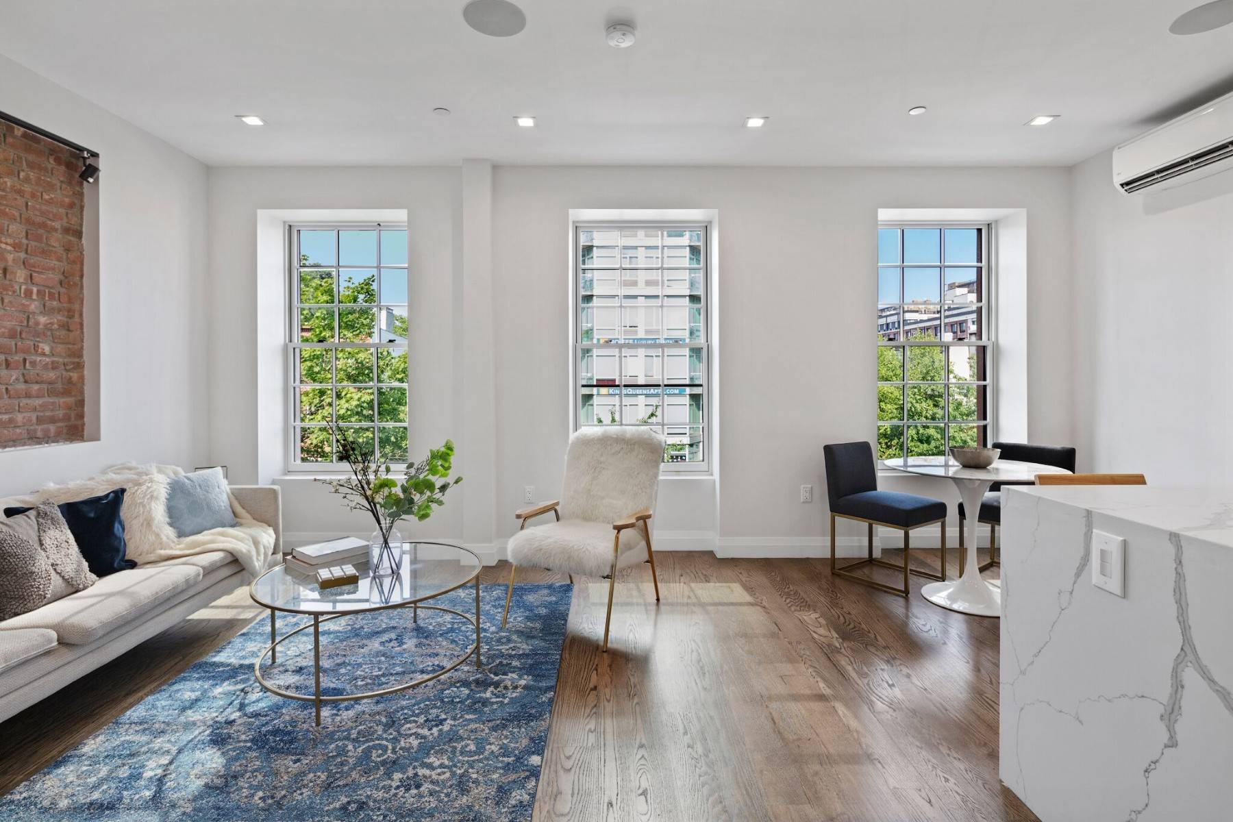 We are proud to present 162 Washington Avenue, a brand new boutique condominium in Brooklyns stylish Clinton Hill neighborhood.