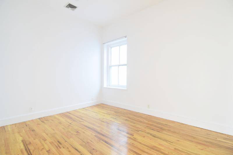 1800 Square Feet   2 Bedroom Apartment for Rent in Manhattan