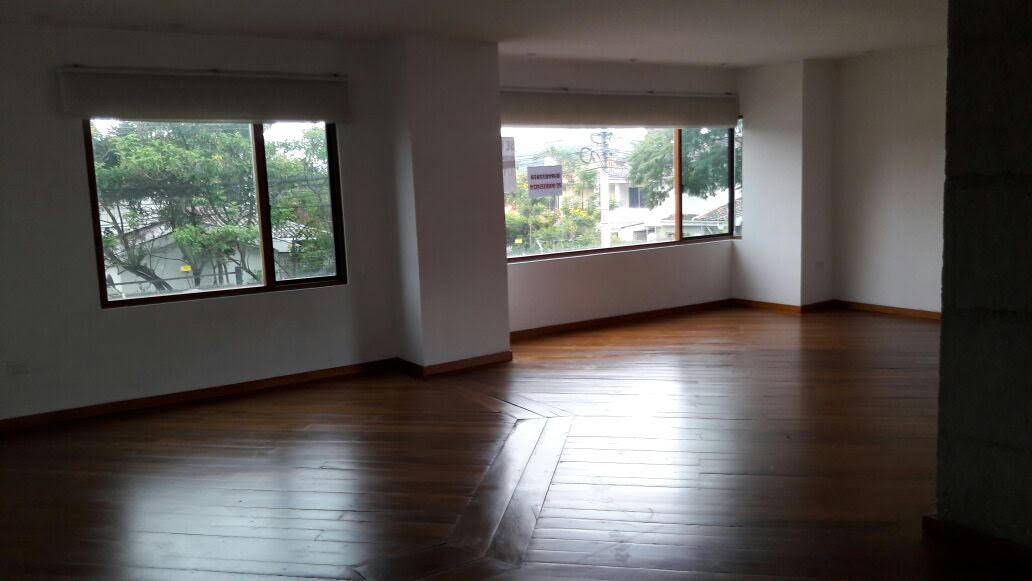 Enormous Condominium in the center of Cuenca - Ecuador