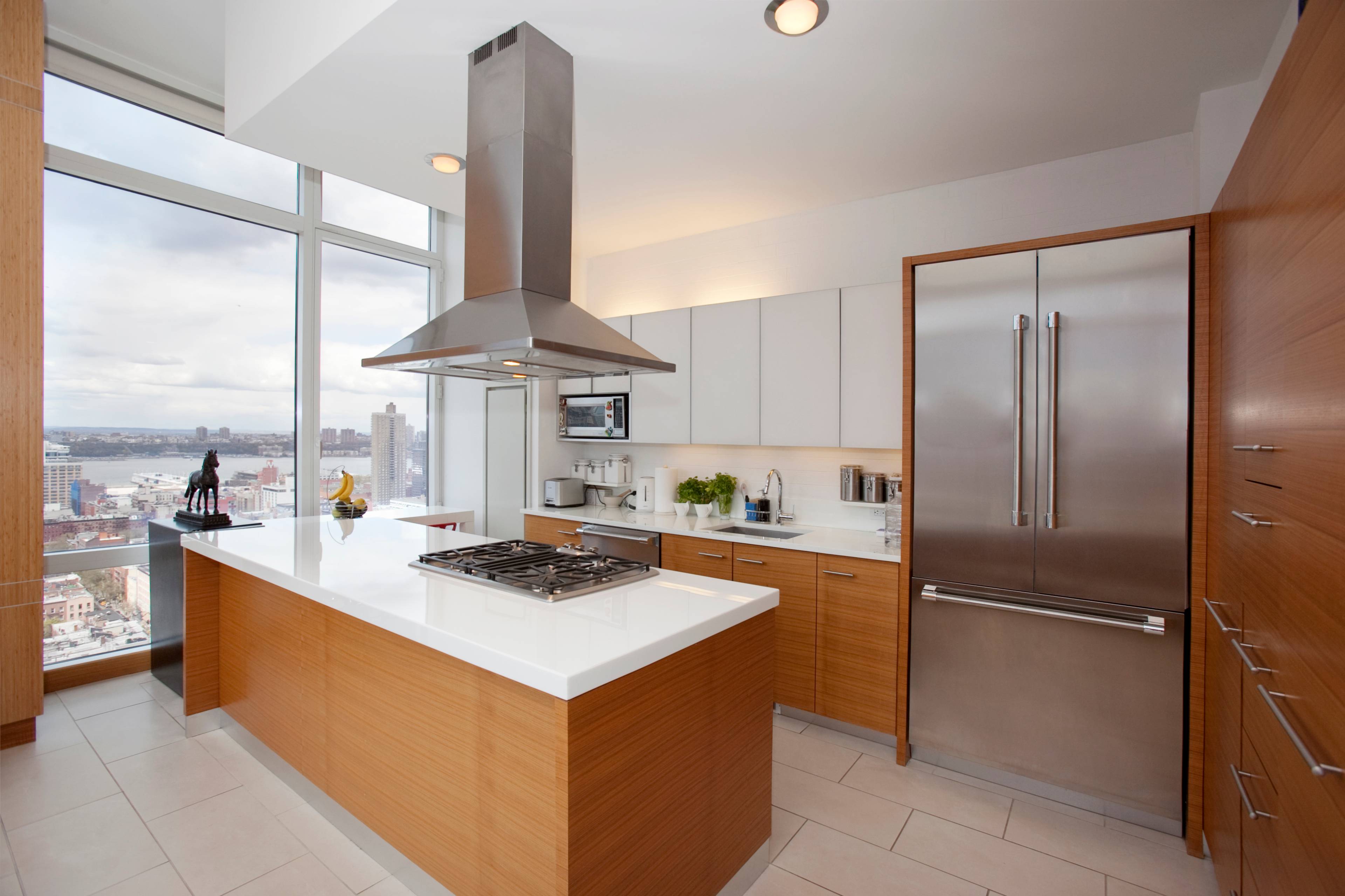 Most Desirable High Floor line at The Platinum Condominium  - 2 Bed /2.5 Bath on the 26th floor for sale 
