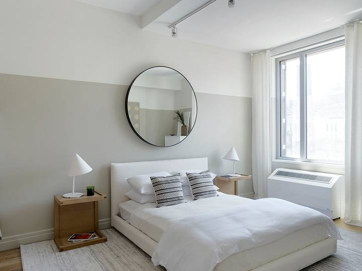 WILLAMSBURG WATERFRONT PH 2 BED :: NO FEE